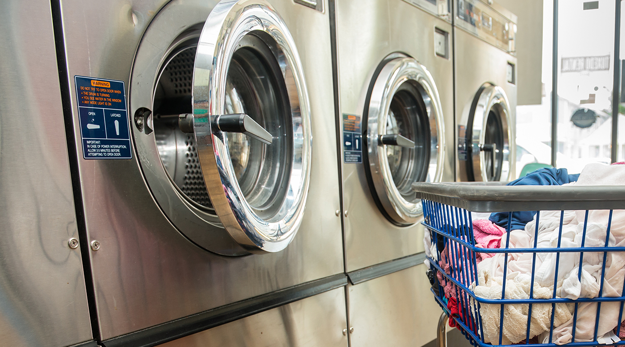 Detergent pods vs. liquid detergent